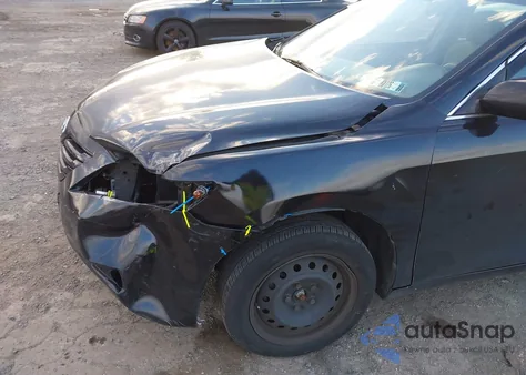 2009 Toyota Camry Le z USA, uszkodzony, nr VIN 4T1BE46K59U805536